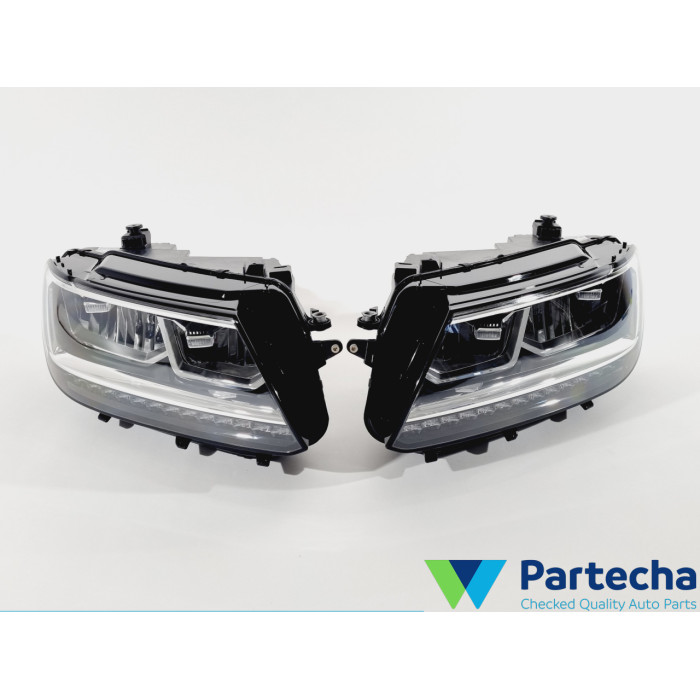 VW TIGUAN (AD1) Scheinwerfer-Set (5NB941036D)